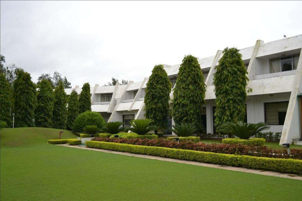 Radisson Jass Hotel, Khajuraho Bagian luar foto