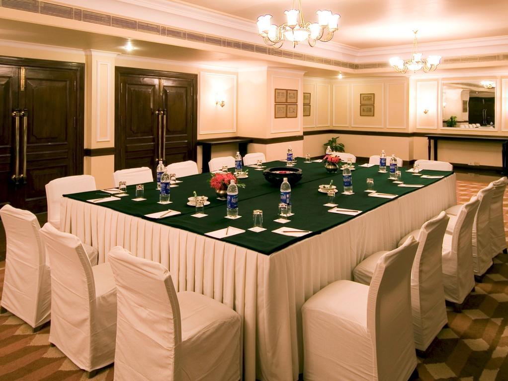Radisson Jass Hotel, Khajuraho Bagian luar foto