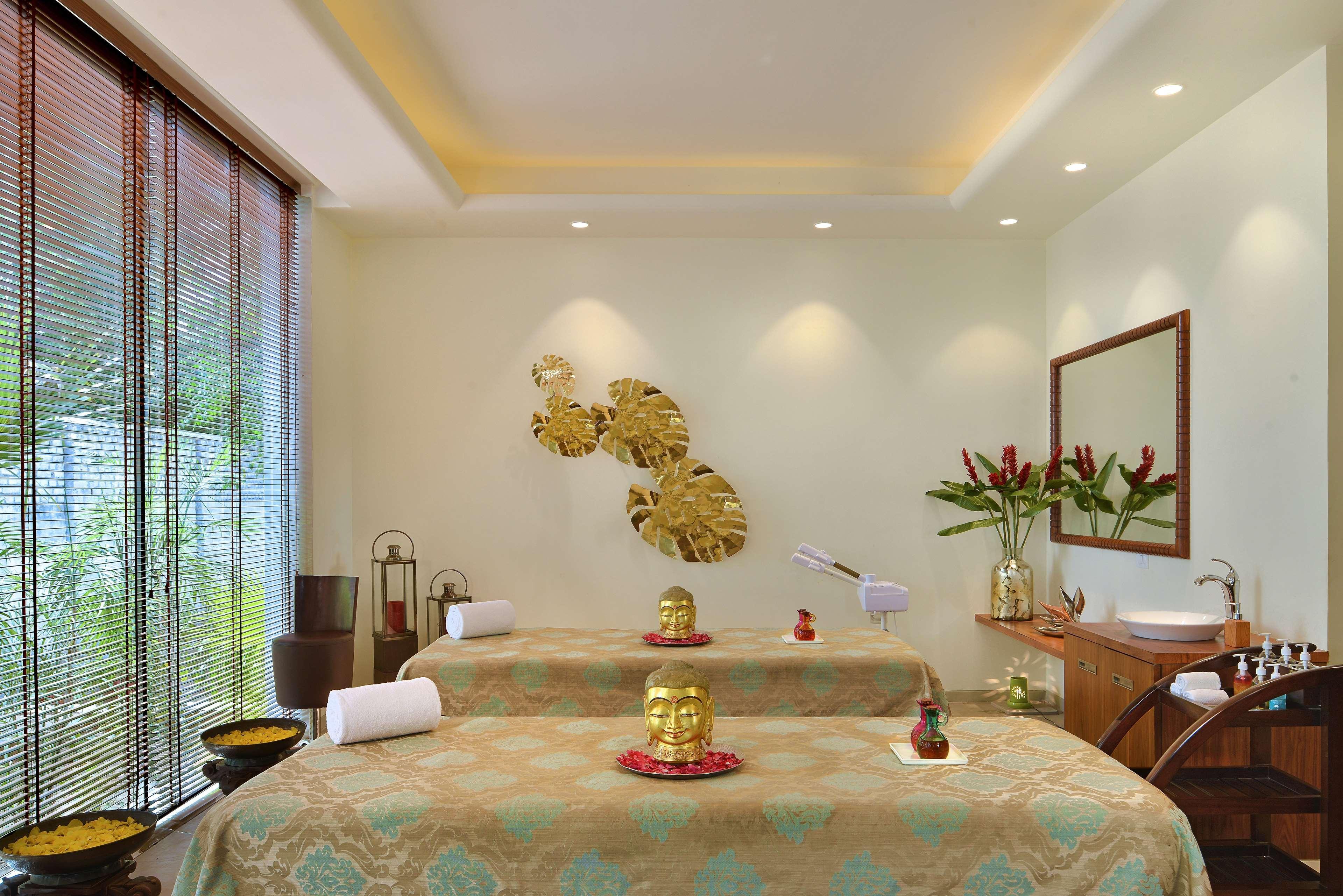 Radisson Jass Hotel, Khajuraho Bagian luar foto