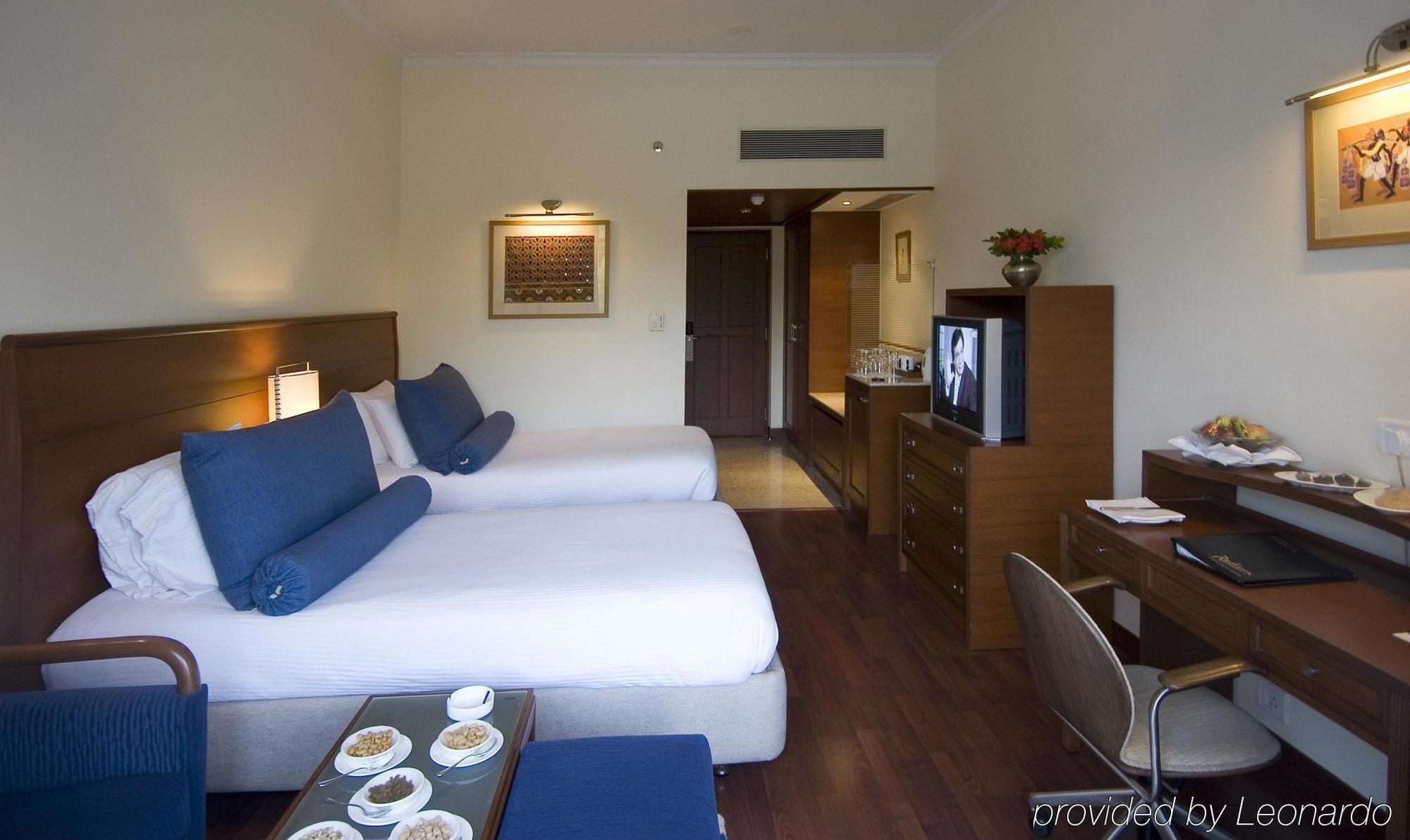 Radisson Jass Hotel, Khajuraho Ruang foto
