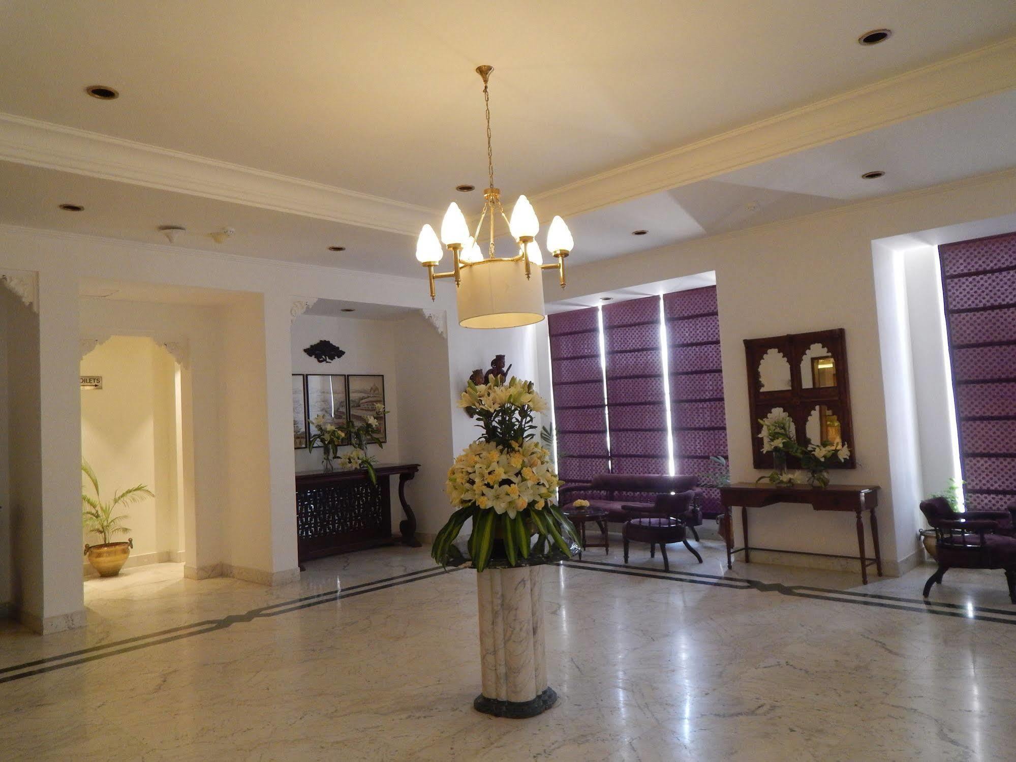 Radisson Jass Hotel, Khajuraho Bagian luar foto